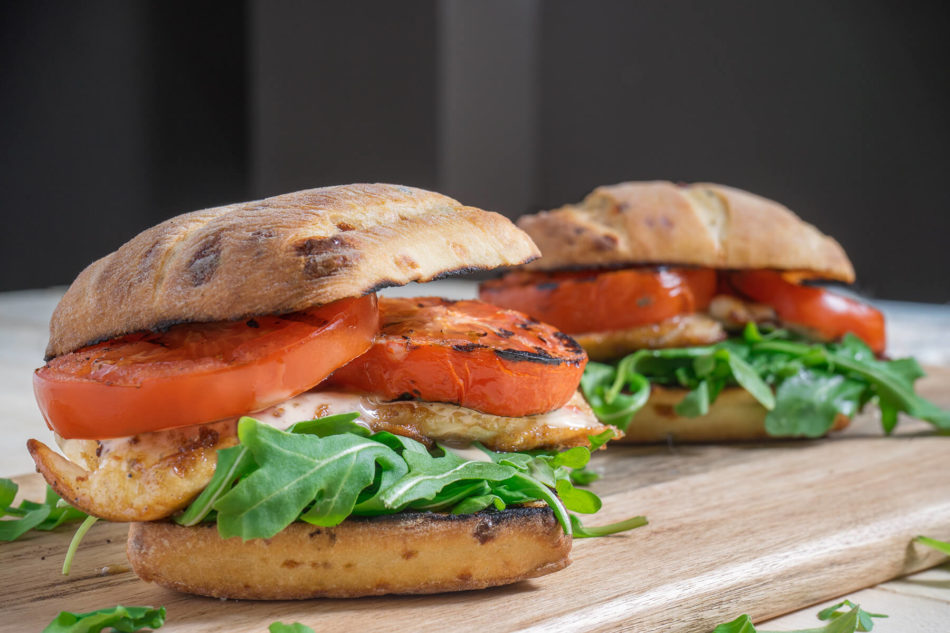 OntarioRed™ Roma Tomatoes paired with whitefish create the perfect savoury sandwich. Full of nutrients & flavor this sandwich is sure to hit the spot.