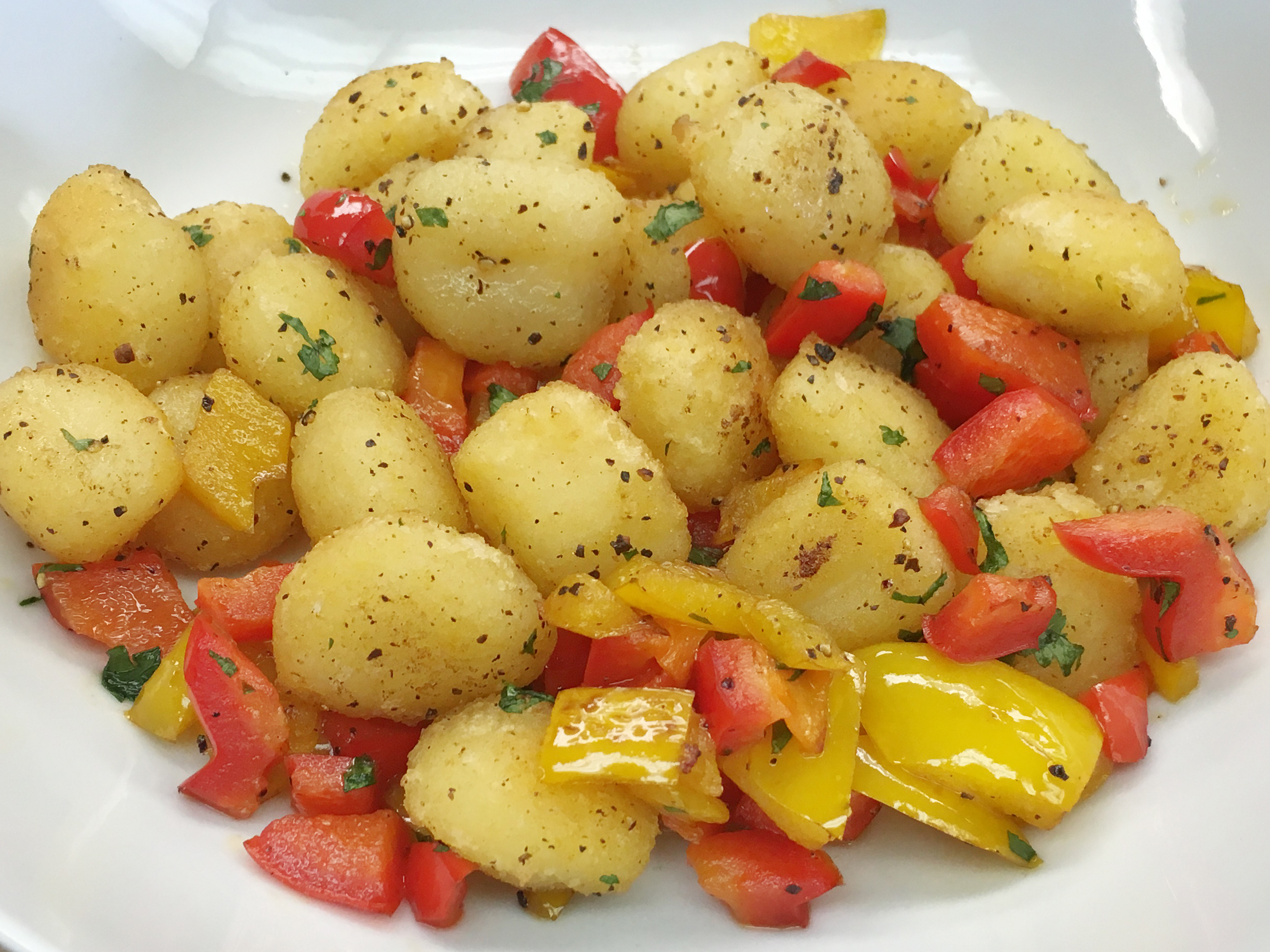 nff-pan-seared-bell-peppers-gnocchi-final